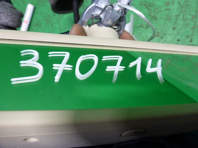 Зеркало заднего вида