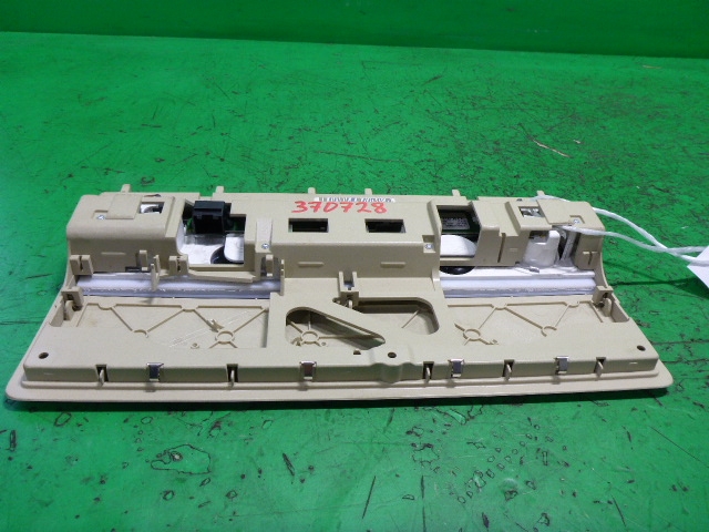 Плафон салонный