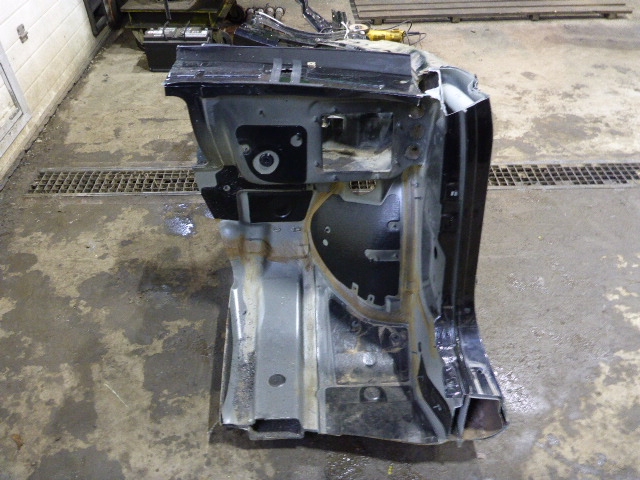 Лонжерон передний правый