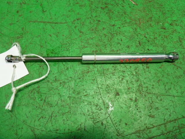 Амортизатор крышки багажника