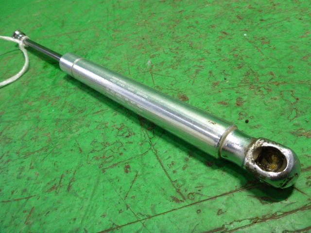 Амортизатор крышки багажника