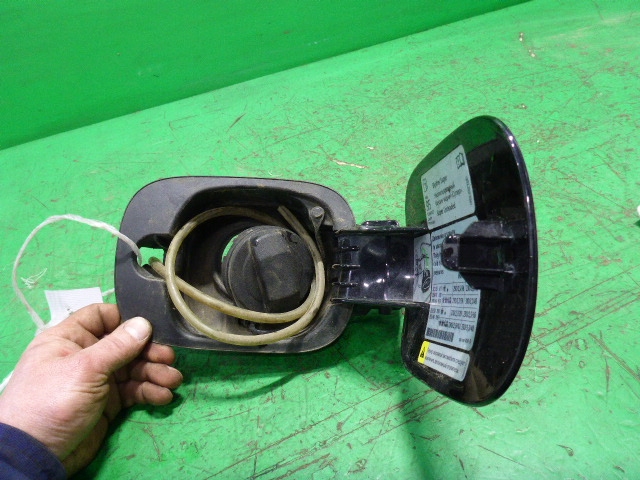 Лючок бензобака