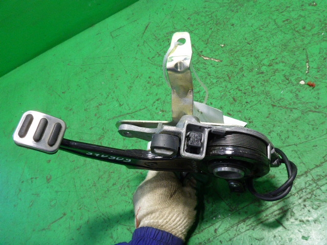 Рычаг стояночного тормоза