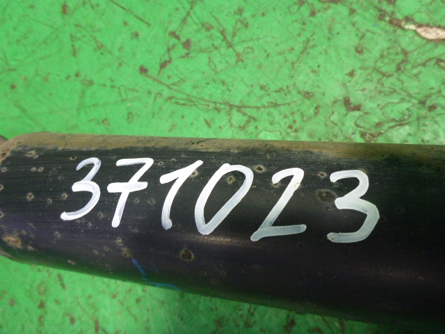 Амортизатор задний правый