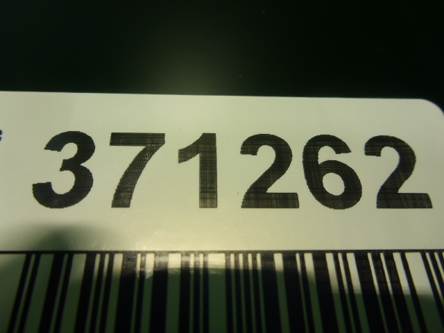 Стекло двери задней правой (форточка)