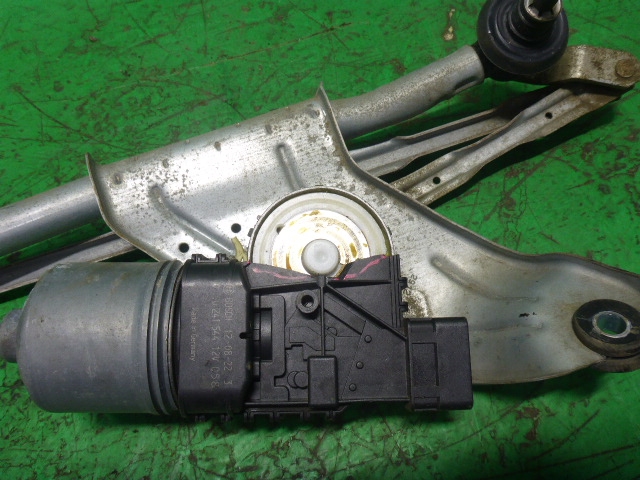 Трапеция стеклоочистителей