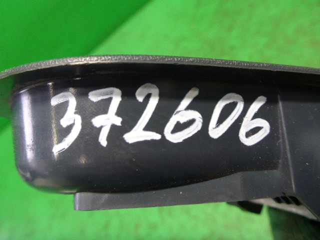 Ручка двери передней внутренняя правая