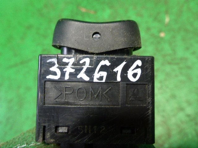 Кнопка обогрева сидений