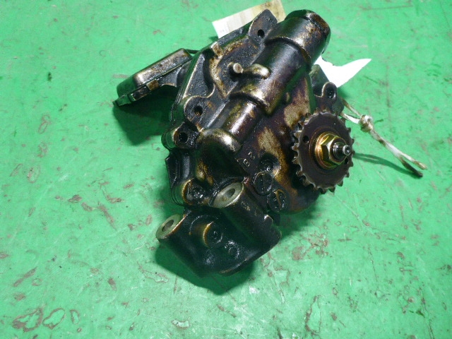 Насос масляный