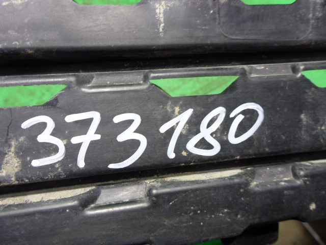 Решетка в бампер левая