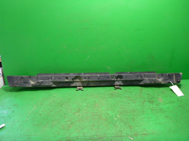 Усилитель заднего бампера