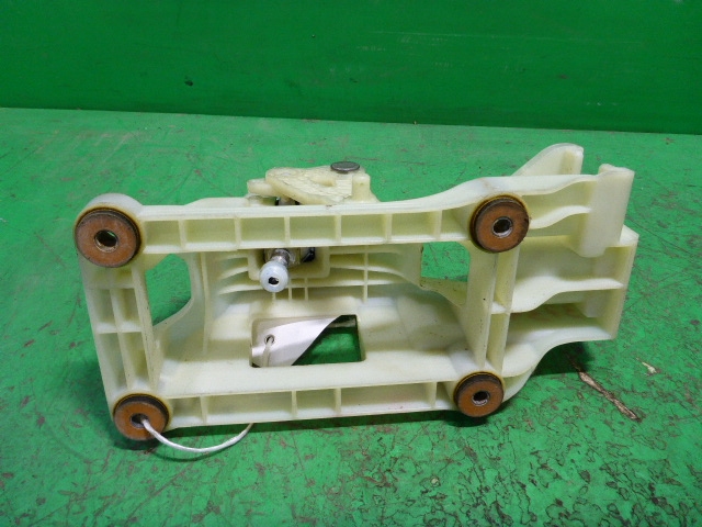 Кулиса МКПП / АКПП