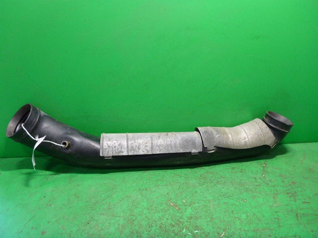 Патрубок воздушного фильтра