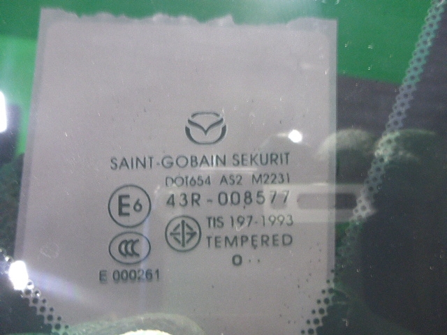 Стекло кузовное глухое правое