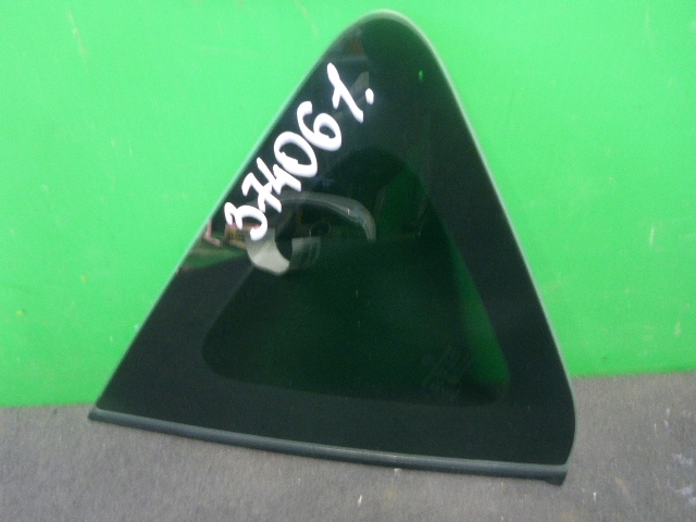 Стекло кузовное глухое левое