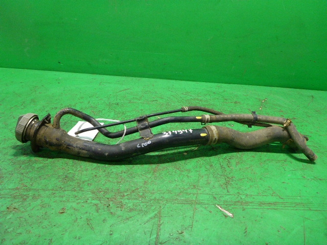 Горловина топливного бака