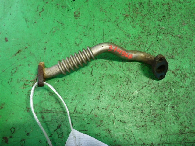 Трубка картерных газов