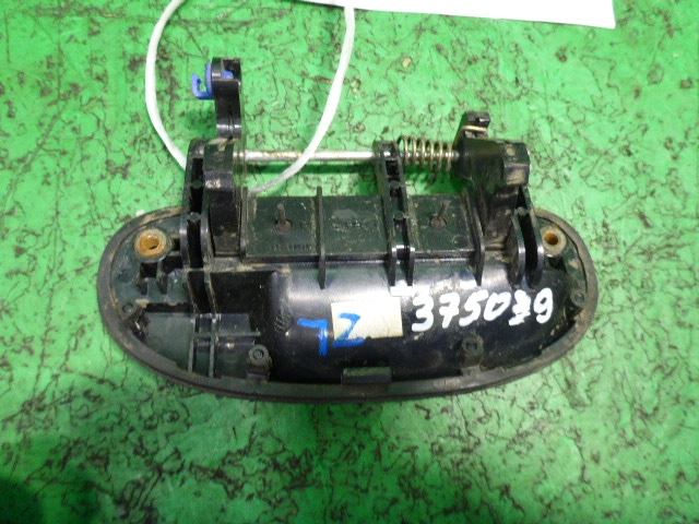 Ручка двери задней наружная левая