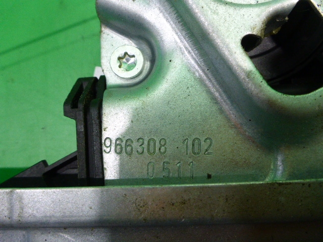 Стеклоподъемник электр. задний левый