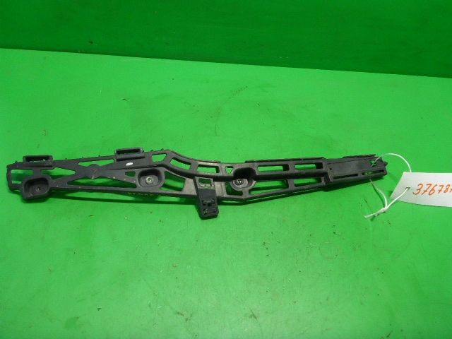 Кронштейн заднего бампера