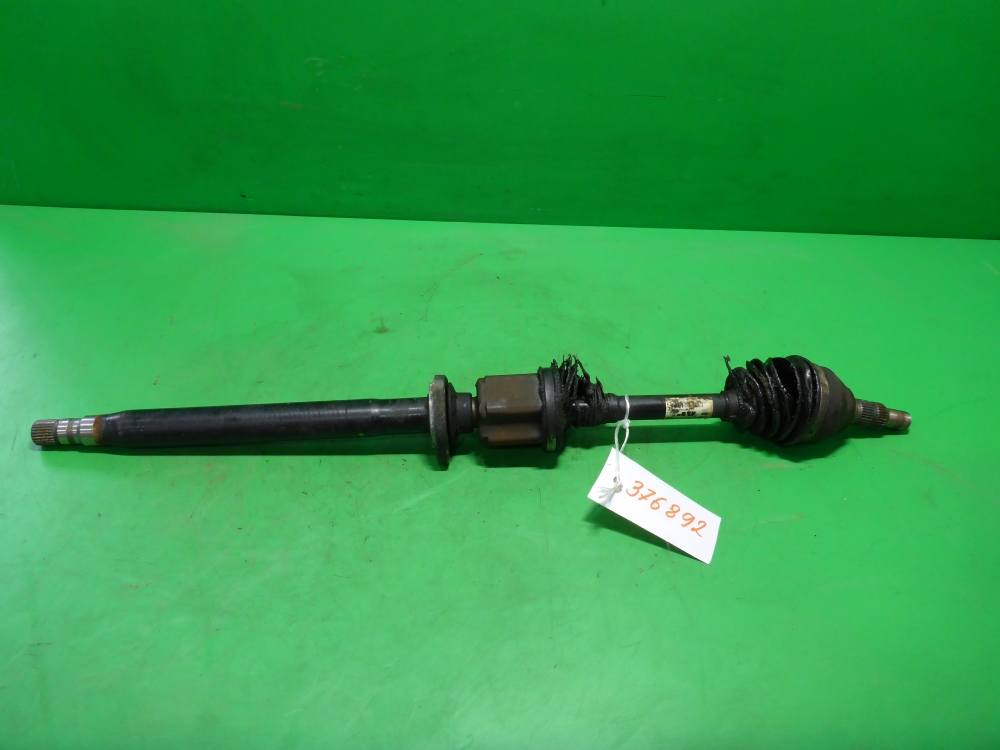 Полуось передняя правая