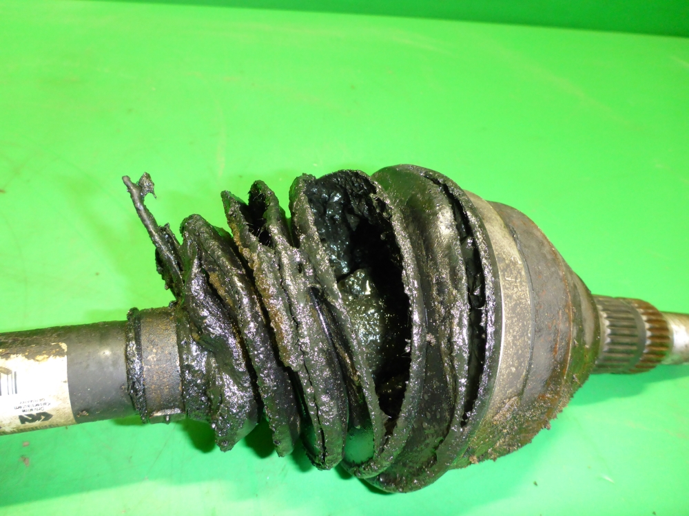 Полуось передняя правая