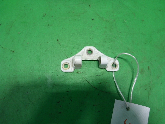 Петля двери