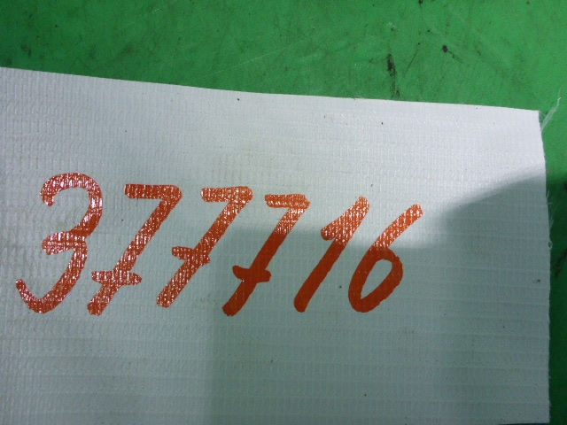 Петля двери