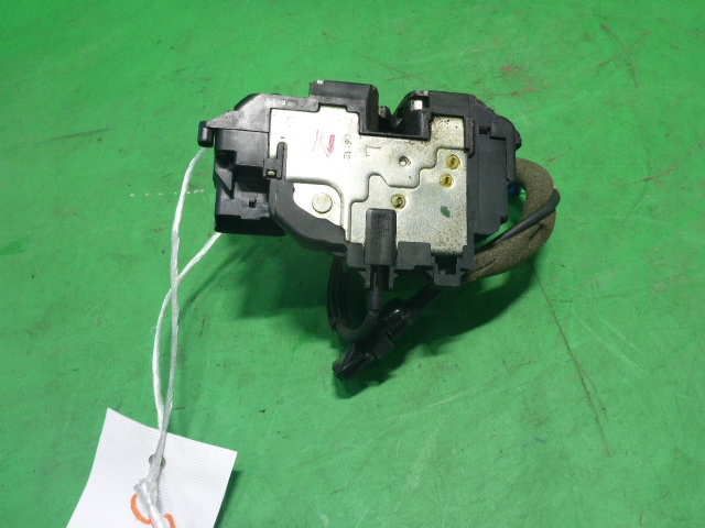 Замок багажника