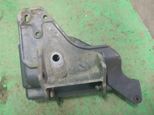 Кронштейн (сопут. товар)