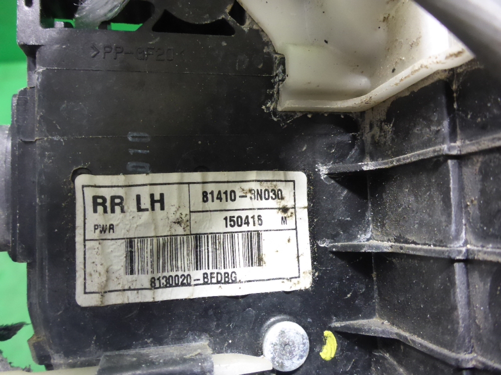 Замок двери задней левой