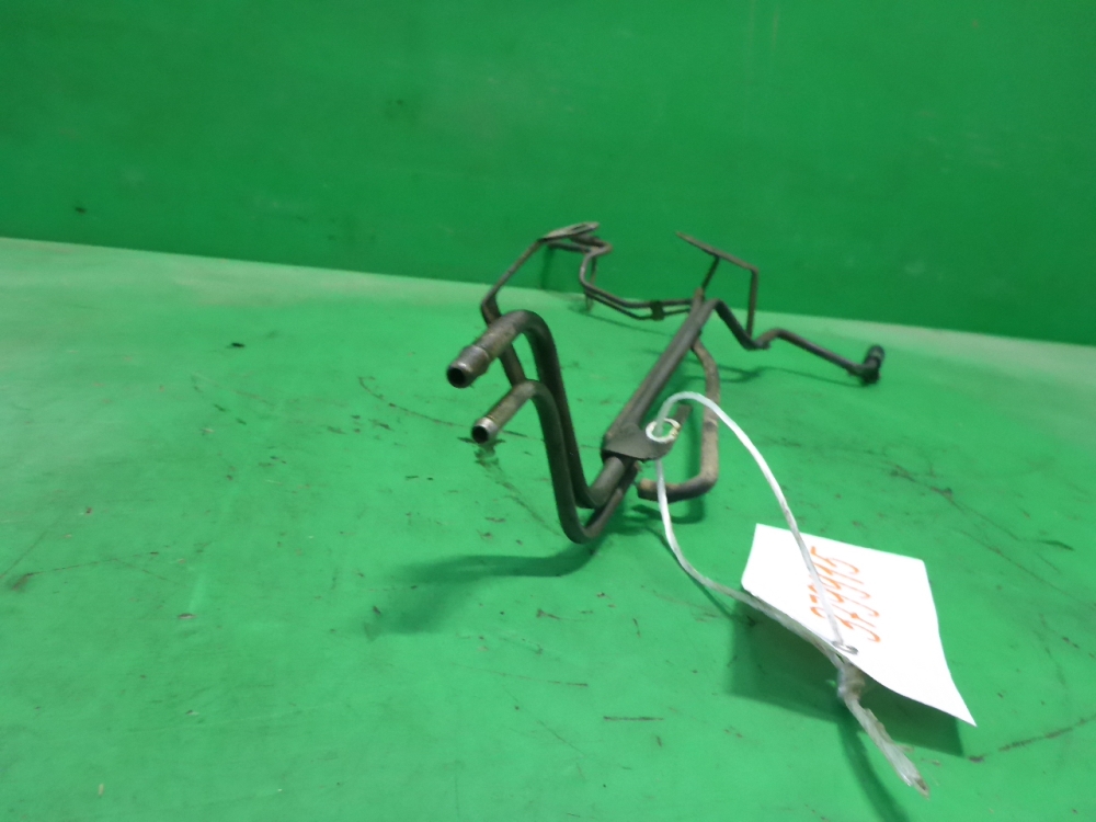 Трубка топливная