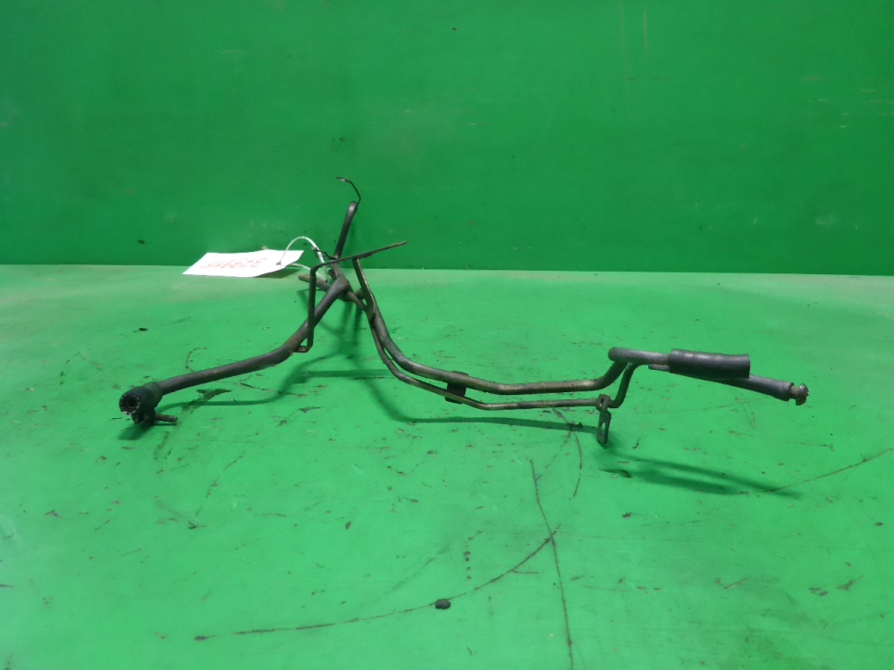 Трубка топливная