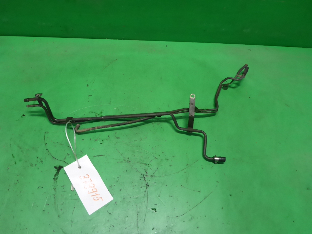 Трубка топливная