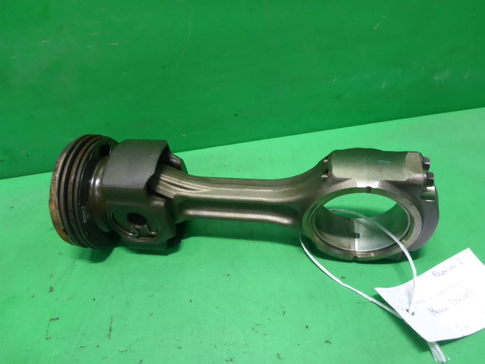 Поршень с шатуном