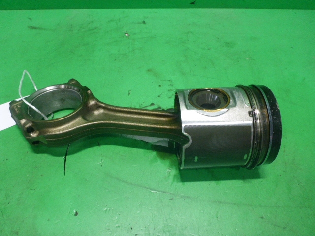 Поршень с шатуном