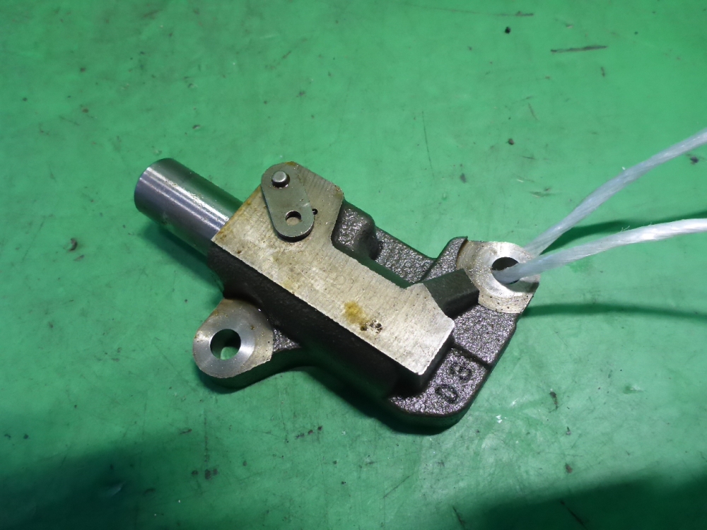 Натяжитель цепи