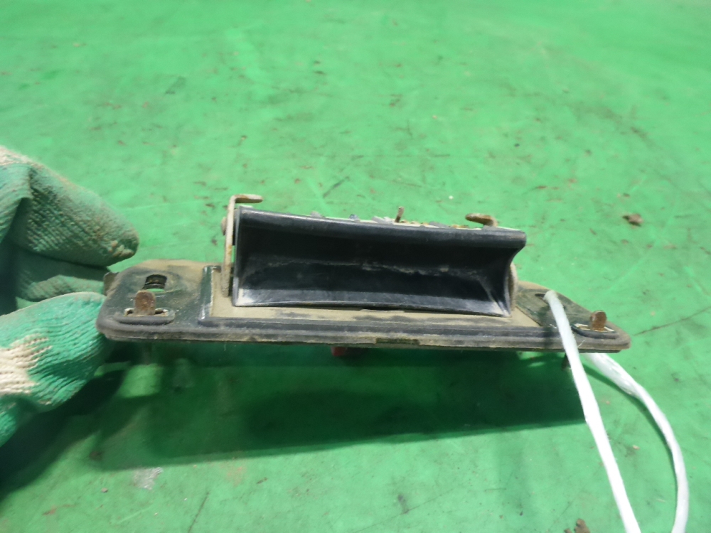 Ручка открывания багажника