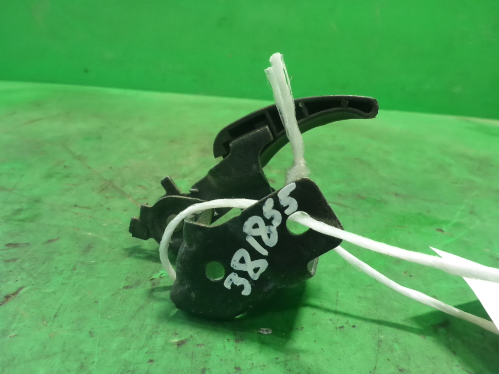 Ручка открывания капота