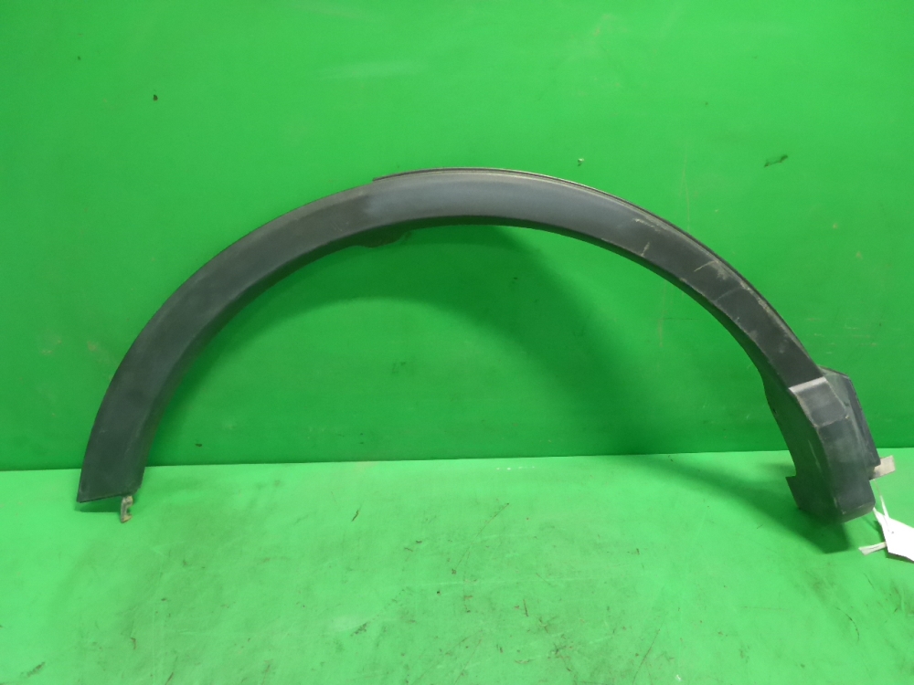 Накладка заднего крыла правого