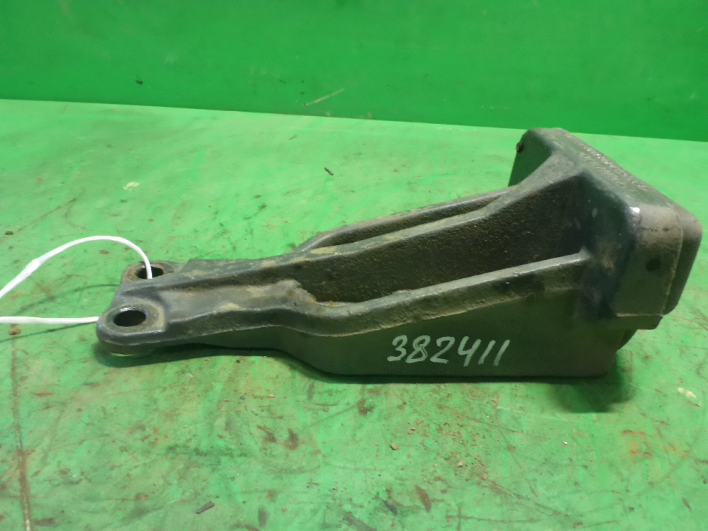 Отбойник задней рессоры