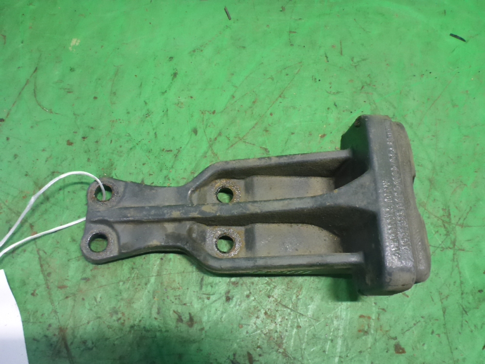 Отбойник задней рессоры