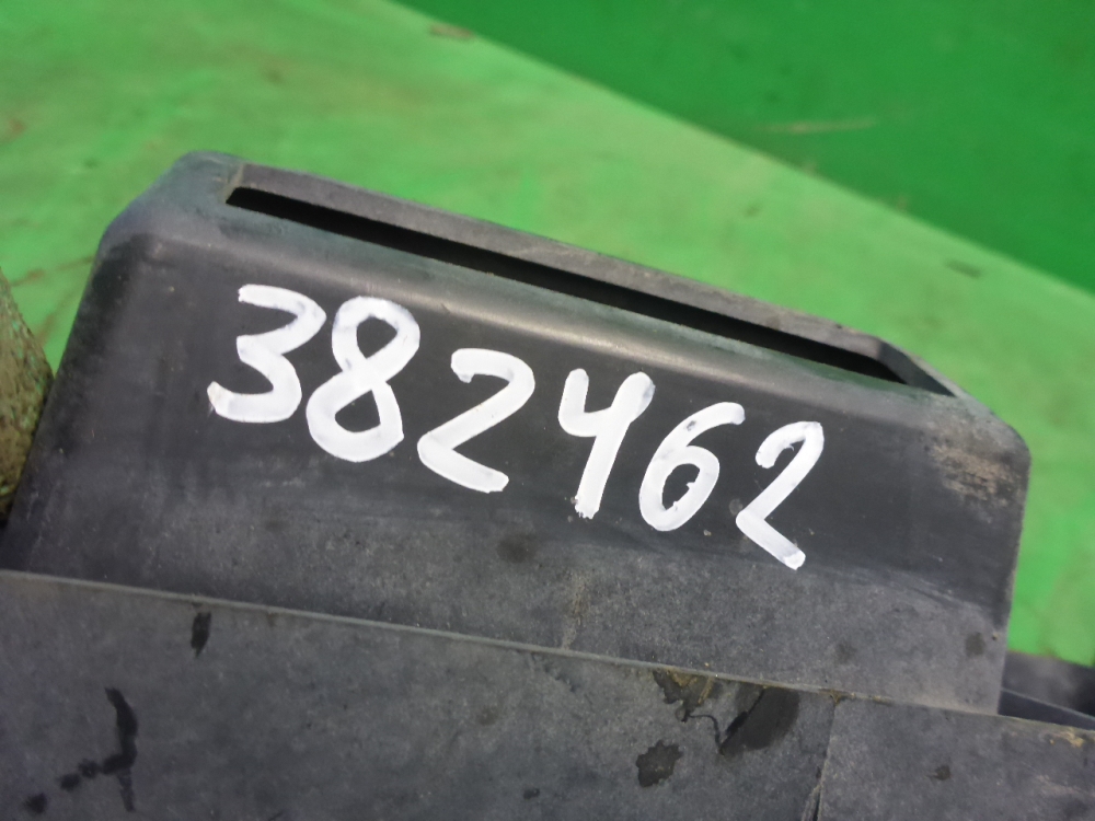 Кронштейн заднего бампера