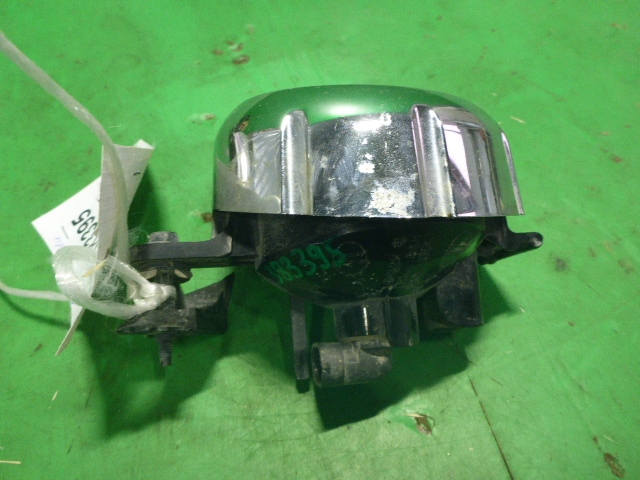 Фара противотуманная левая