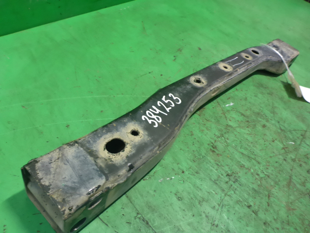 Балка передняя поперечная