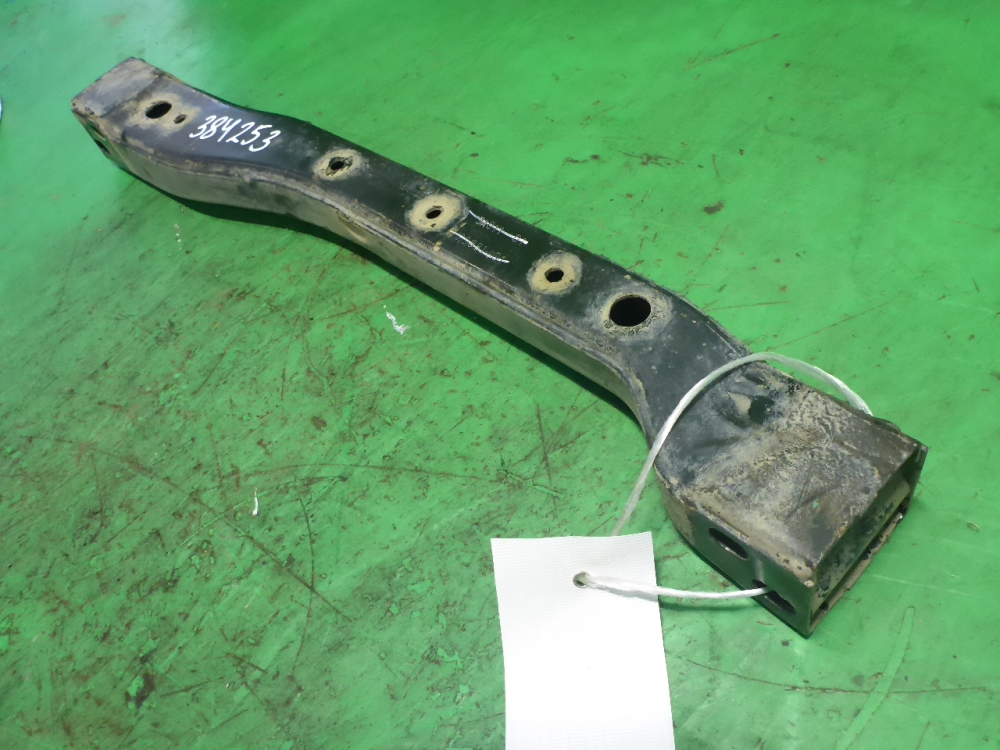 Балка передняя поперечная