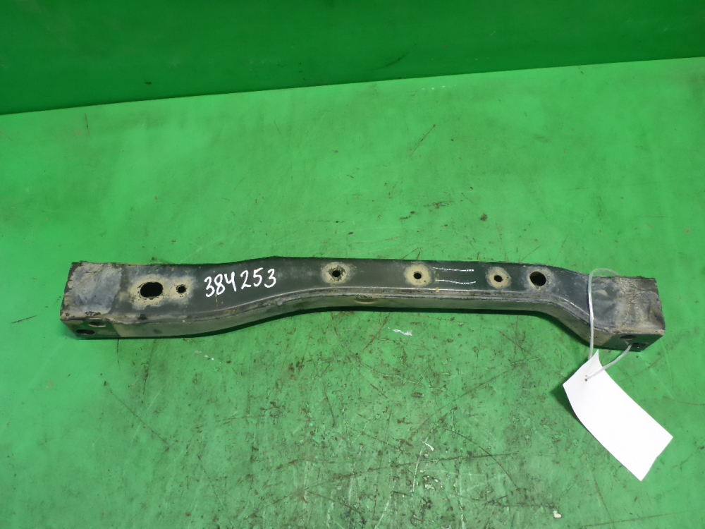 Балка передняя поперечная