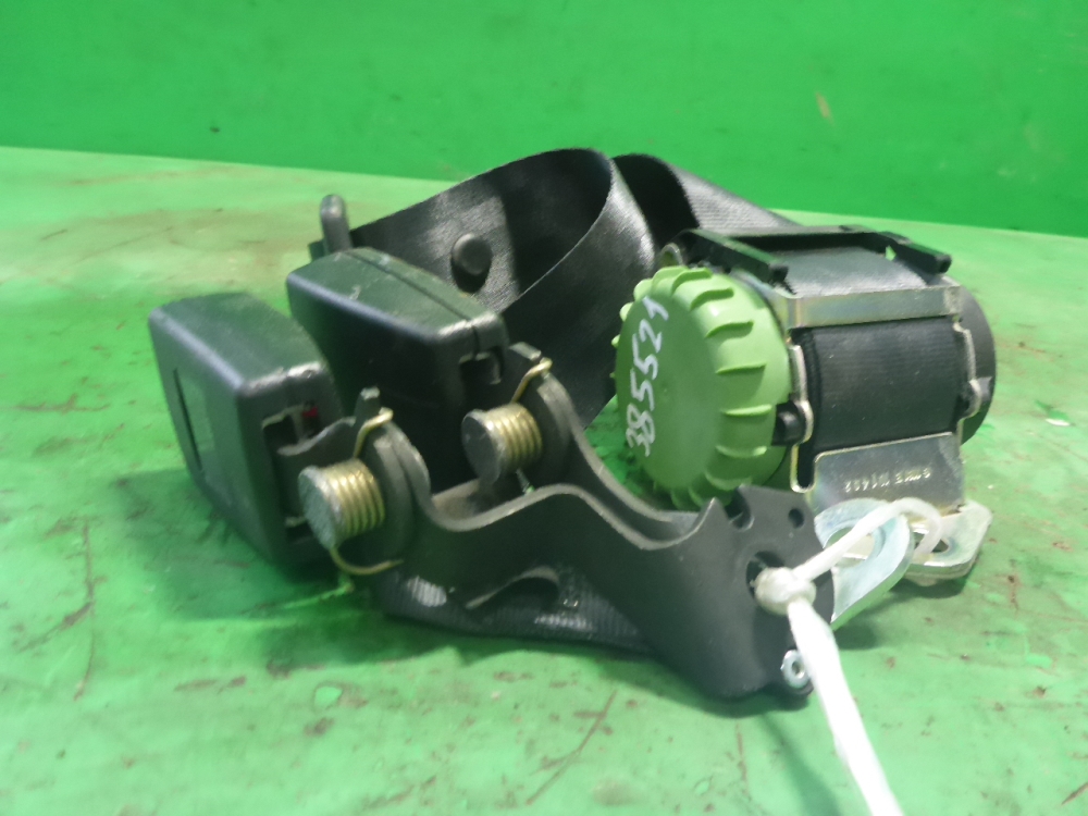 Ремень безопасности