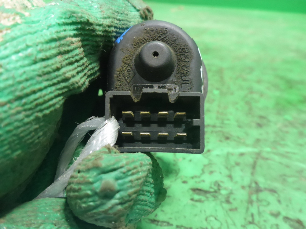 Переключатель регулировки зеркал