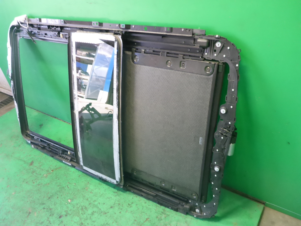 Люк в сборе электрический